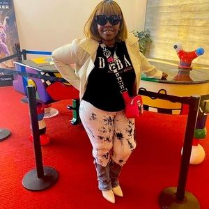 Meet your Posher, Beverly